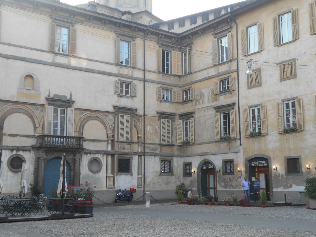 La Maison Des Artistes Bergamo Exterior photo